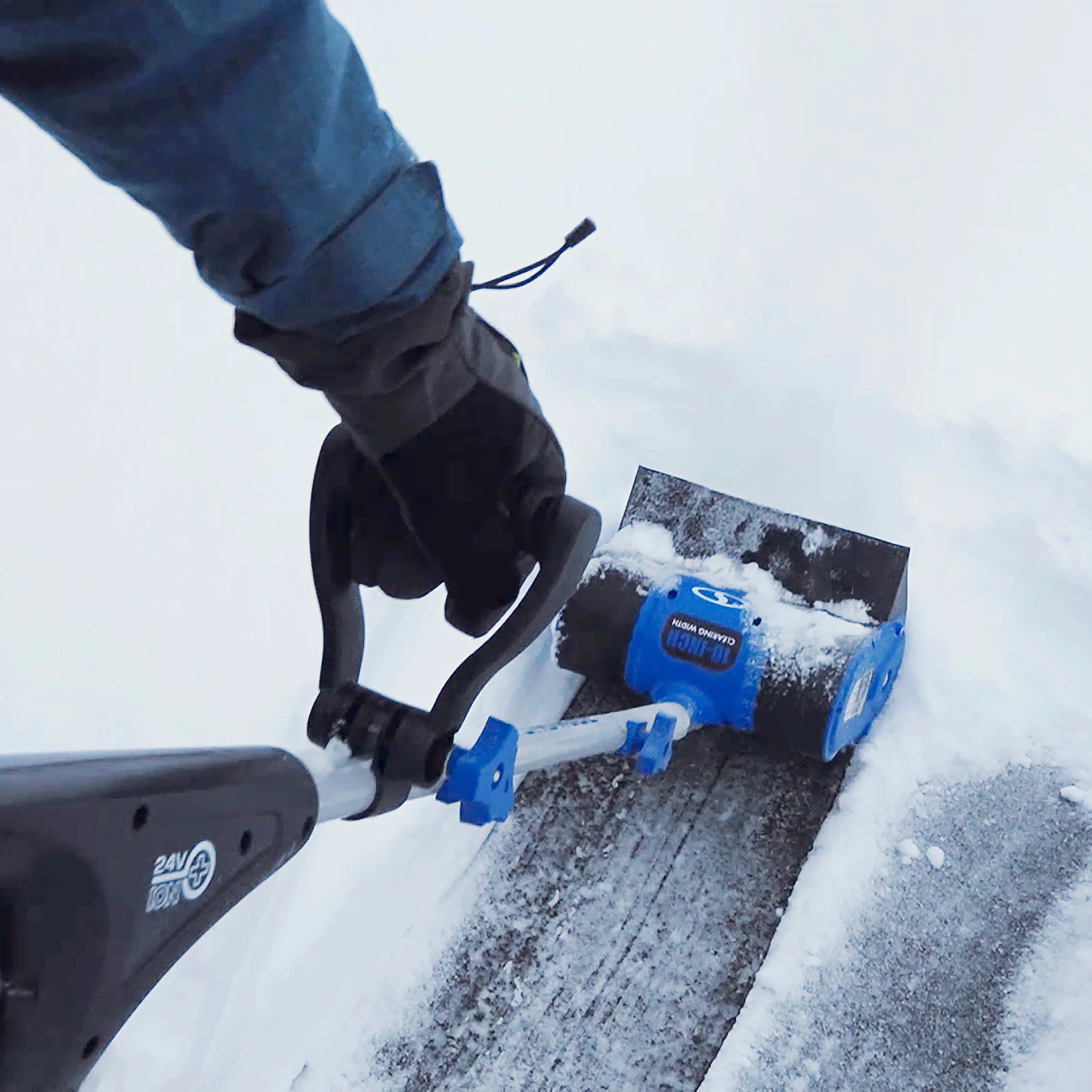 Snow Joe 24V 10 - Inch Cordless Snow Shovel, 5.0 - Ah Battery & Charger