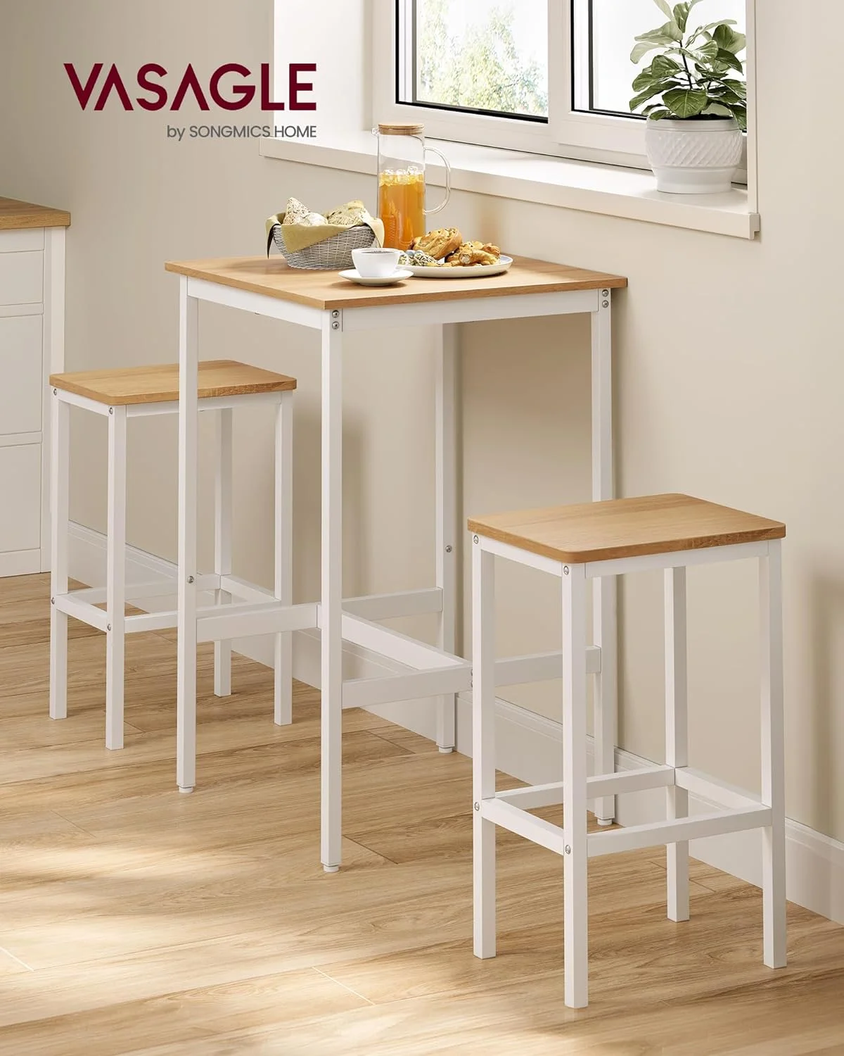 Ensemble bar avec table carrée et 2 tabourets. Ensemble repas pour 2 personnes. Gain de place idéal pour la cuisine, le coin repas, le salon ou une salle de réception. Finitions chêne doré et blanc nuage.