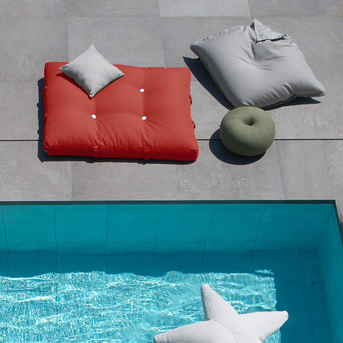 Bali schwimmender Liegestuhl