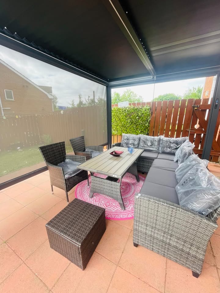 CASARIA® Premium garden furniture made of polyrattan, WPC, dining