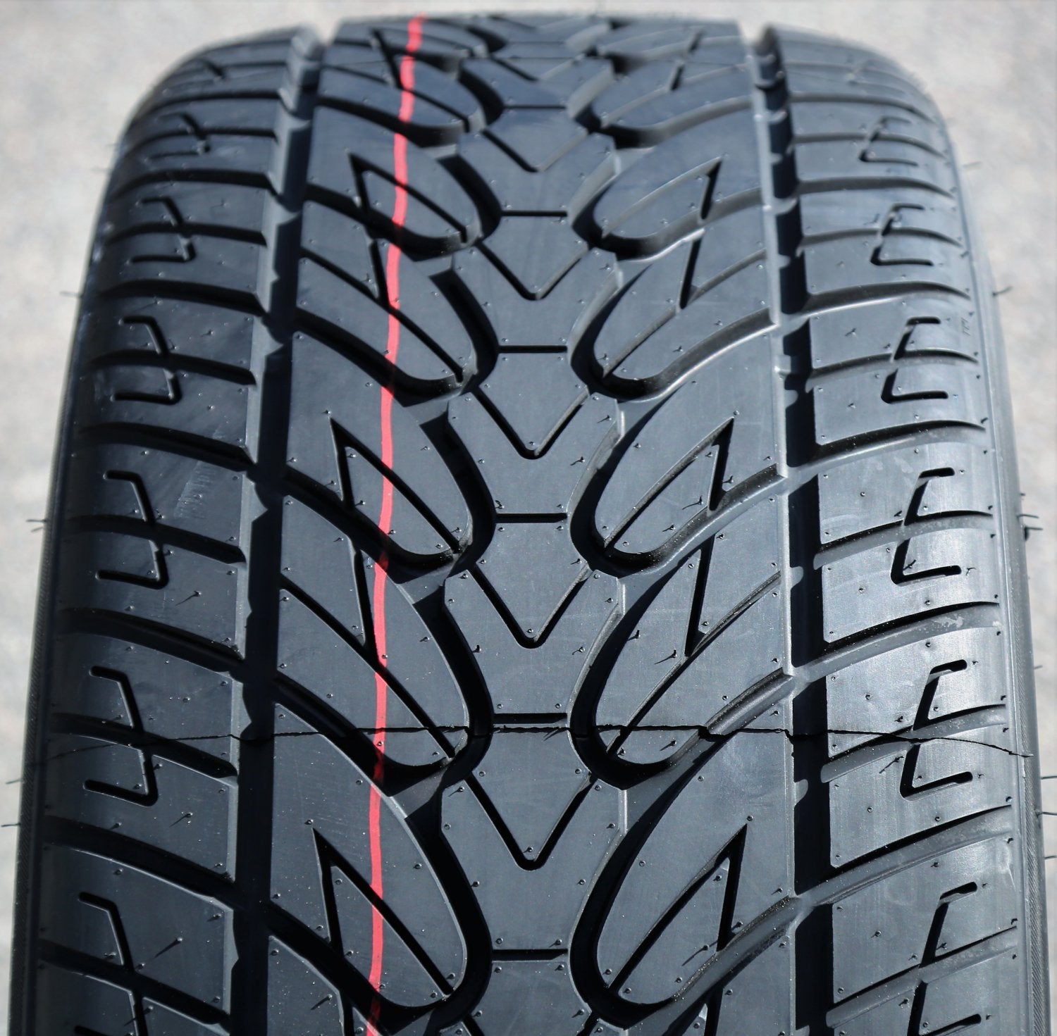 Pneu toutes saisons haute performance Fullway HS266 305/40R22 114V XL 2025