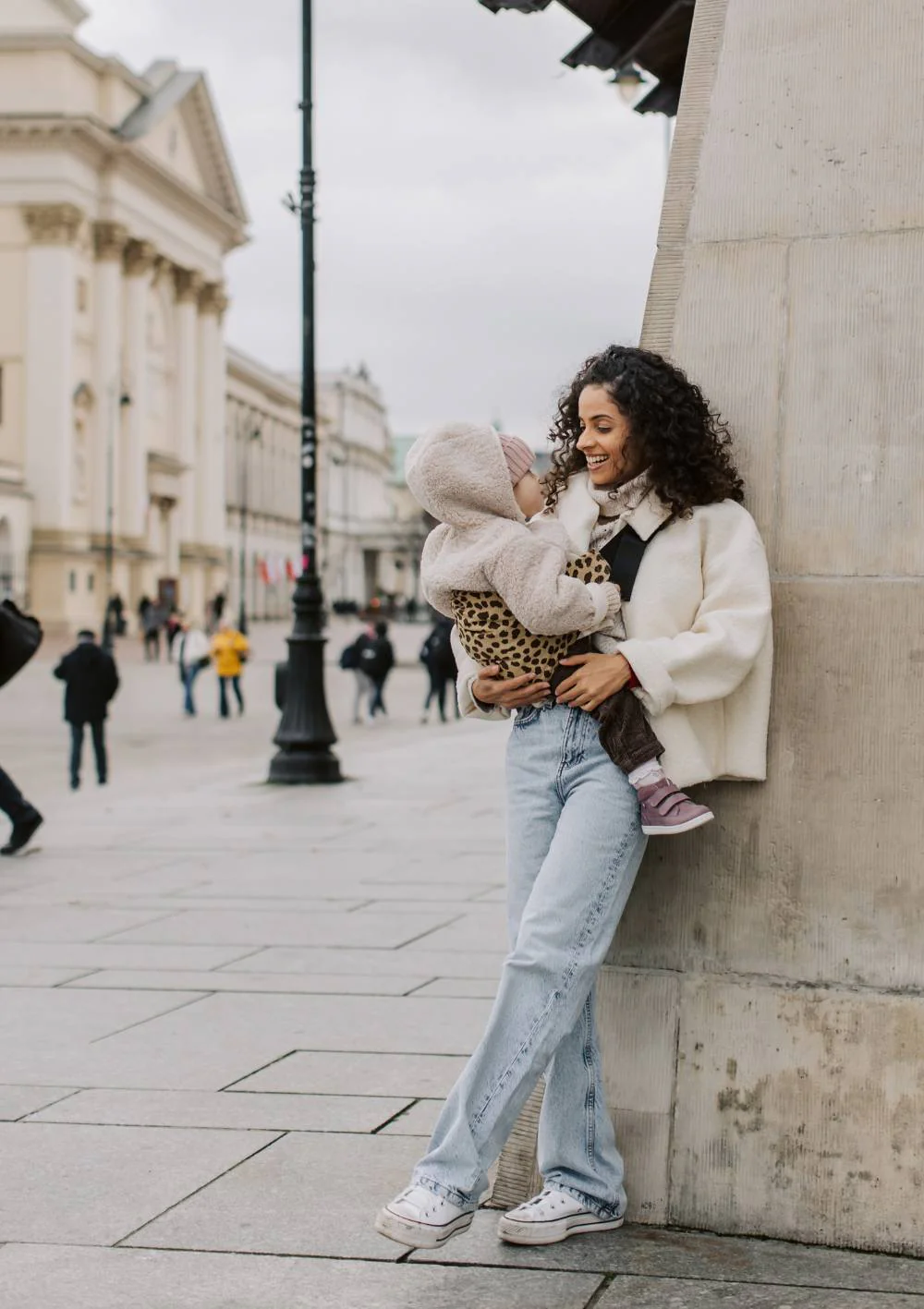 2025 WILDRIDE Ergonomische Babytrage mit Leopardenmuster – Komfortabel, praktisch und stilvoll für Kinder von 9 Monaten bis 4 Jahren
