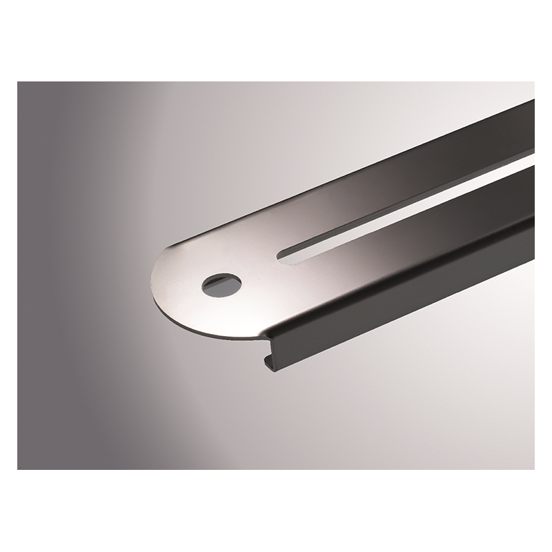 Grand barbecue en acier inoxydable pour tous types de rôtis. Braise-moi.