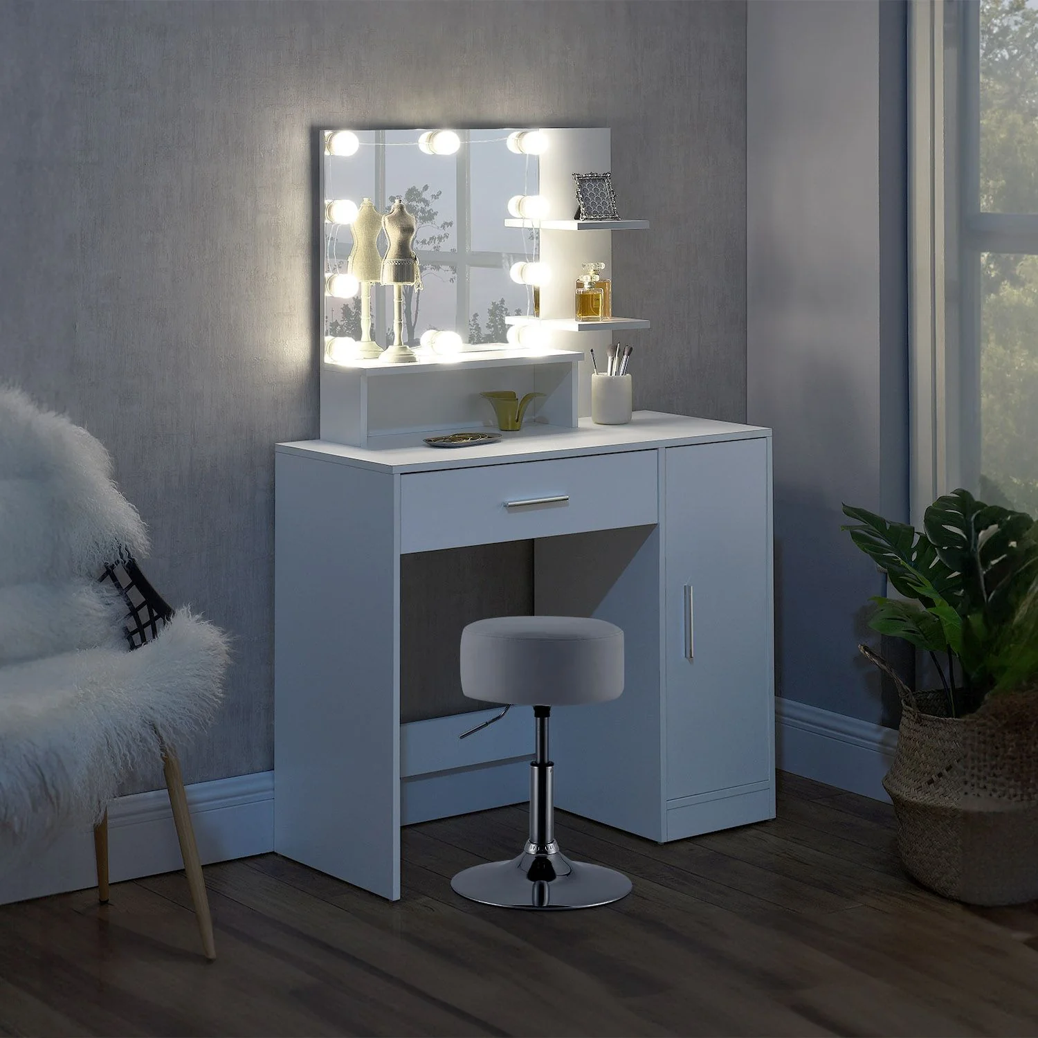 Zoey Schminktisch (Modelljahr 2025) mit Tonia Hocker