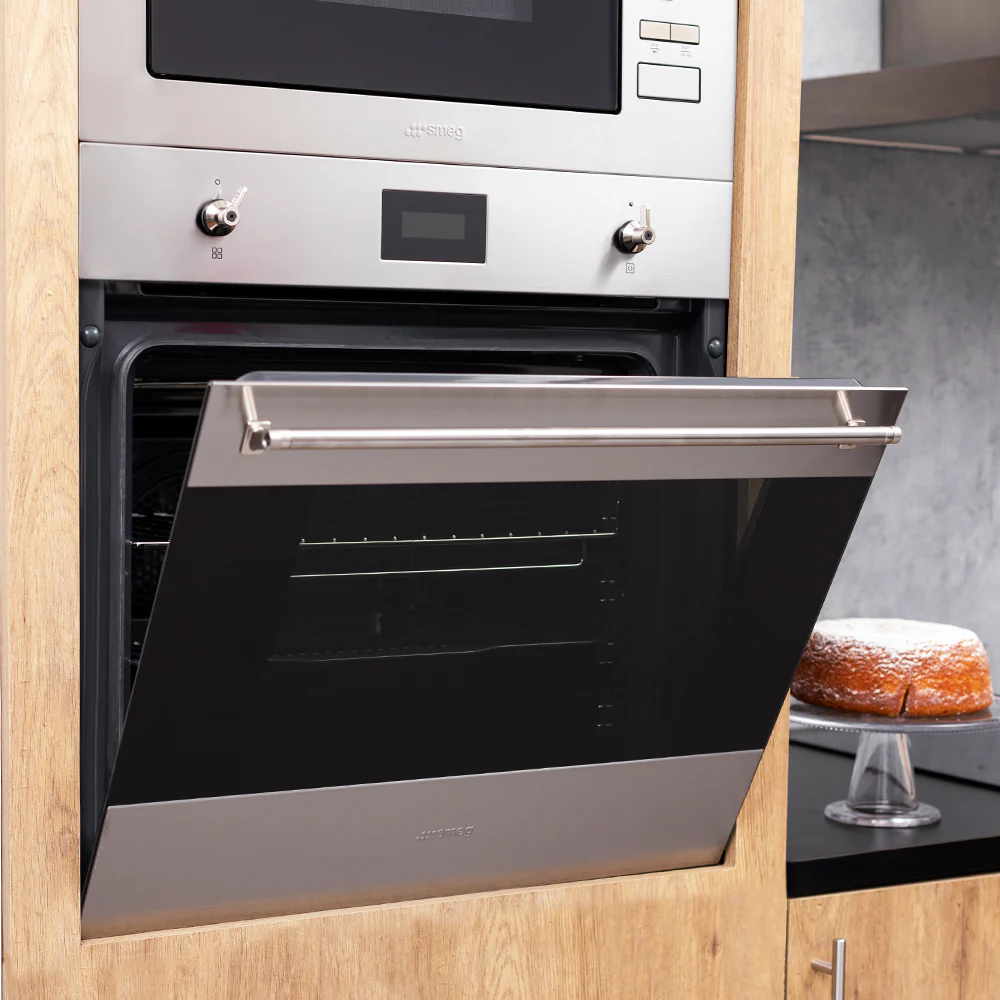 2025 Smeg SF6301TVX 70L Indbygget Ovn