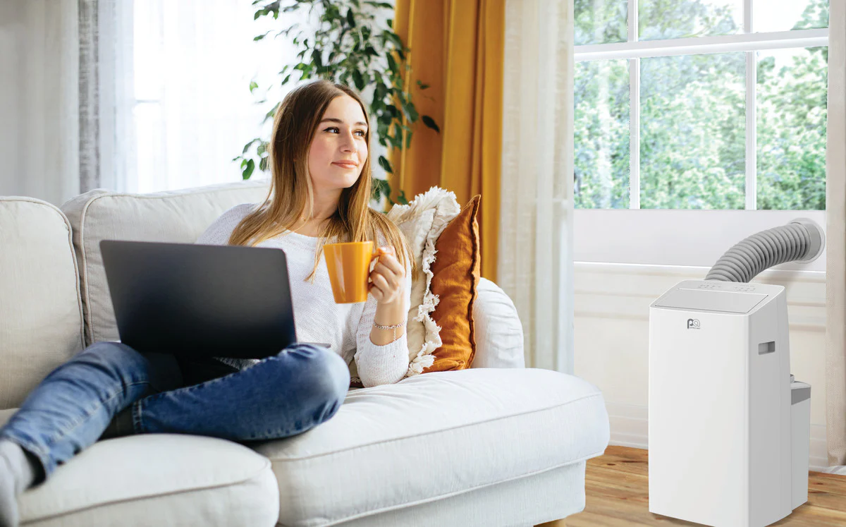 Ultraeffektivt bærbart klimaanlæg på 14.000 BTU / 8.200 SACC med dobbeltkanal, varmepumpe og trådløs smart-styring