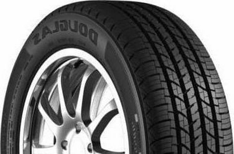 Pneu toutes saisons Douglas 205/70R15 96T pour 2025