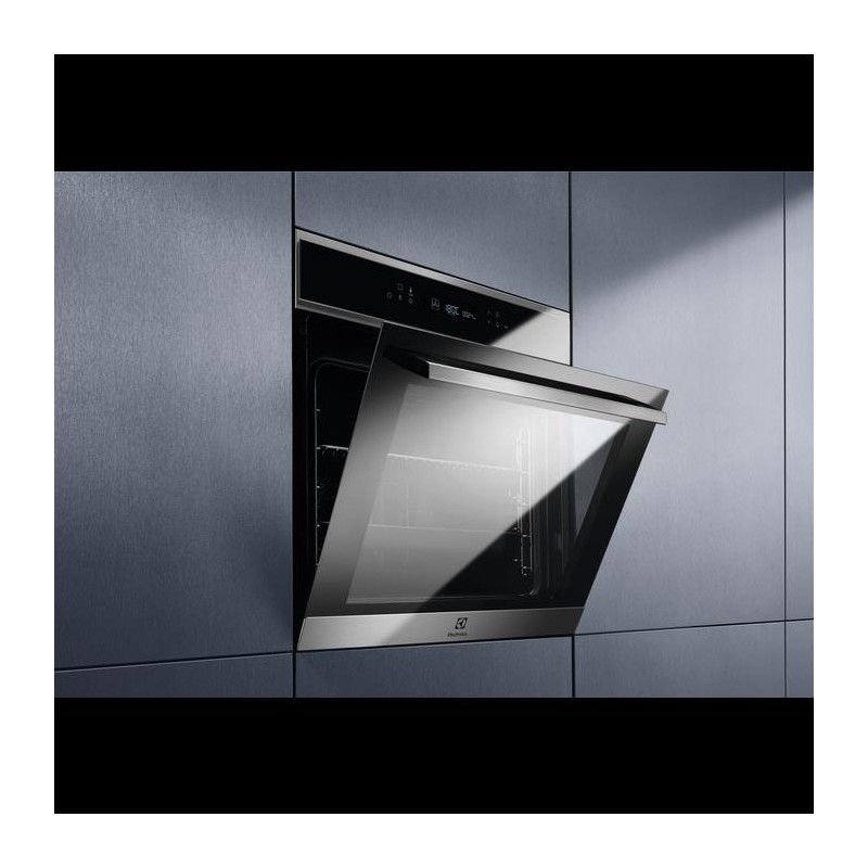 Four Electrolux Eoe7p31x