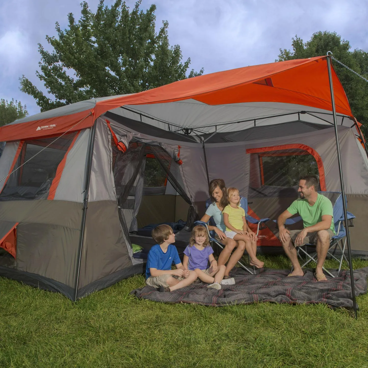 Tente instantanée Ozark Trail 2025, 4,9 m x 4,9 m. 12 couchages.