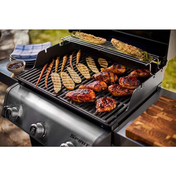 Spirit E-315 3-Burner Propane Grill in Black