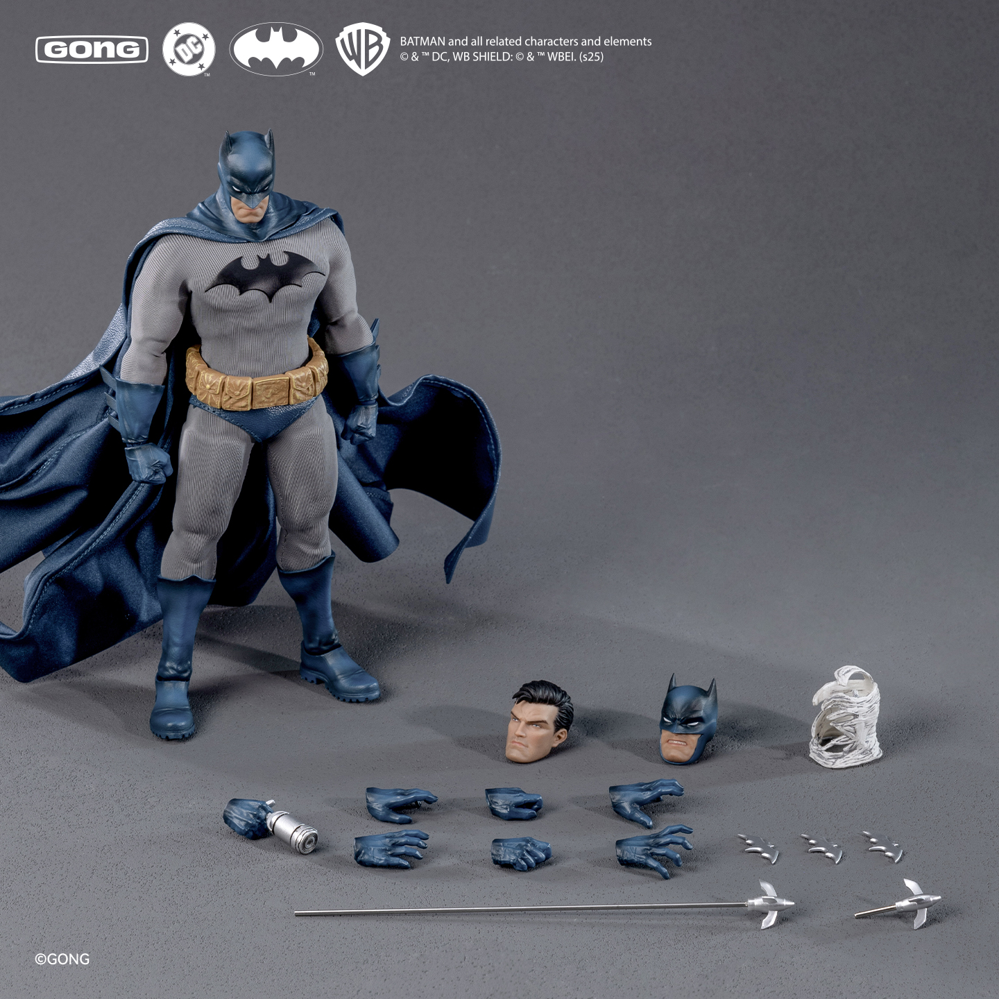 (In Stock)POPMART 1/8 GONG-013 Batman Hush Series - Batman Costume 17.5cm Tall Action Figure