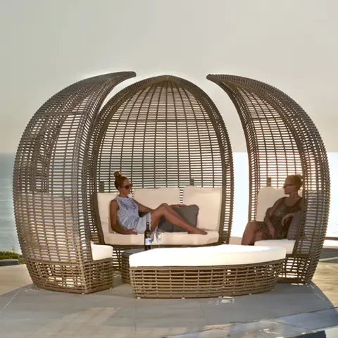 Outdoor Liggend Bed Rotan Creatieve Vogelkooi Resort Hotel Openlucht Zeezicht Kamer Multi-persoon Salontafel Combinatie Leisure Rotan Bed