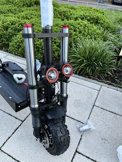 60V 5600W DUAL MOTOR ELECTRIC SCOOTER FOLDABLE ELECTRIC SCOOTER