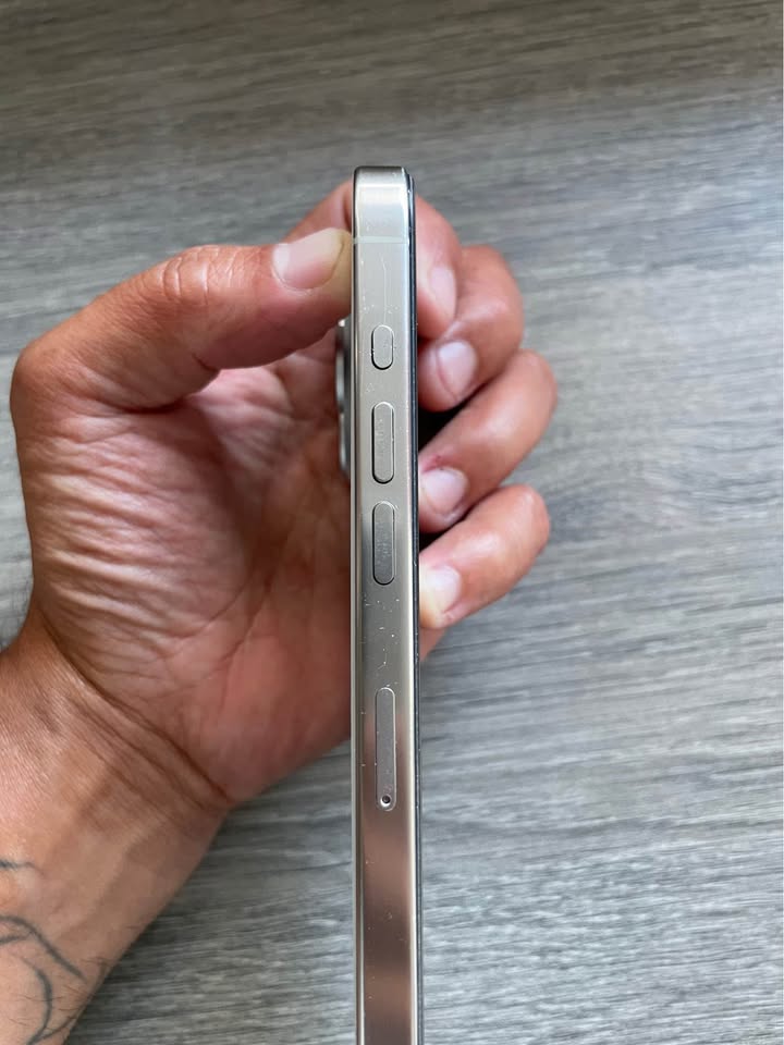 iPhone 15 pro 256G